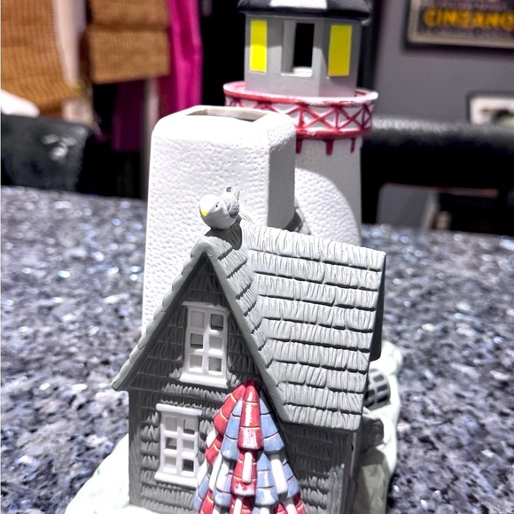 🌊Vintage One of a Kind Partylite Porcelain Harbour Lighthouse Candle Holder 🌊 - Picture 5 of 16